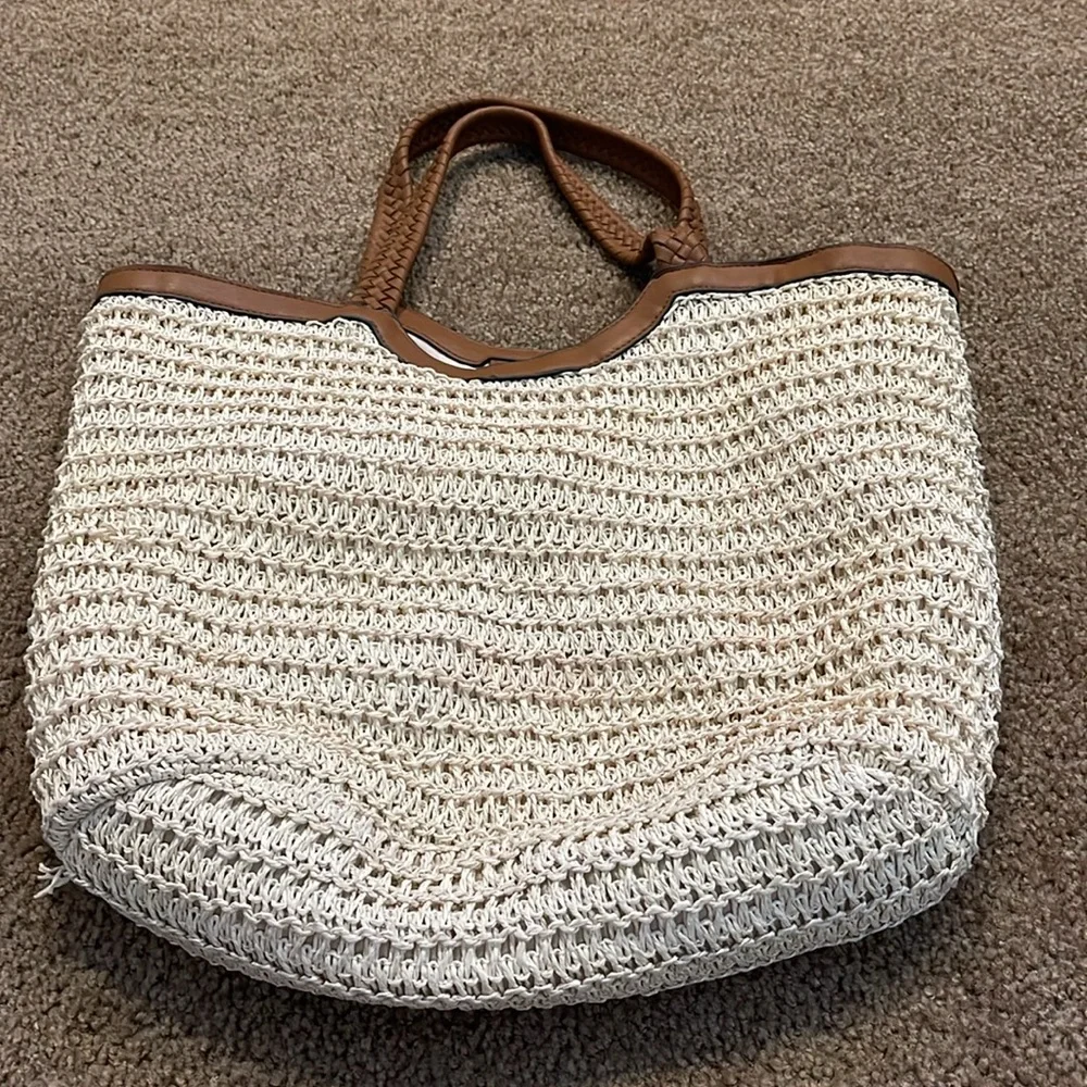 Time and Tru Sea Sun Salt straw Tote - Picture 2 of 6